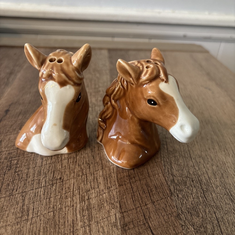 Vintage Stoneware HORSE EQUESTRIAN Salt Pepper Shakers Set Cottage Core